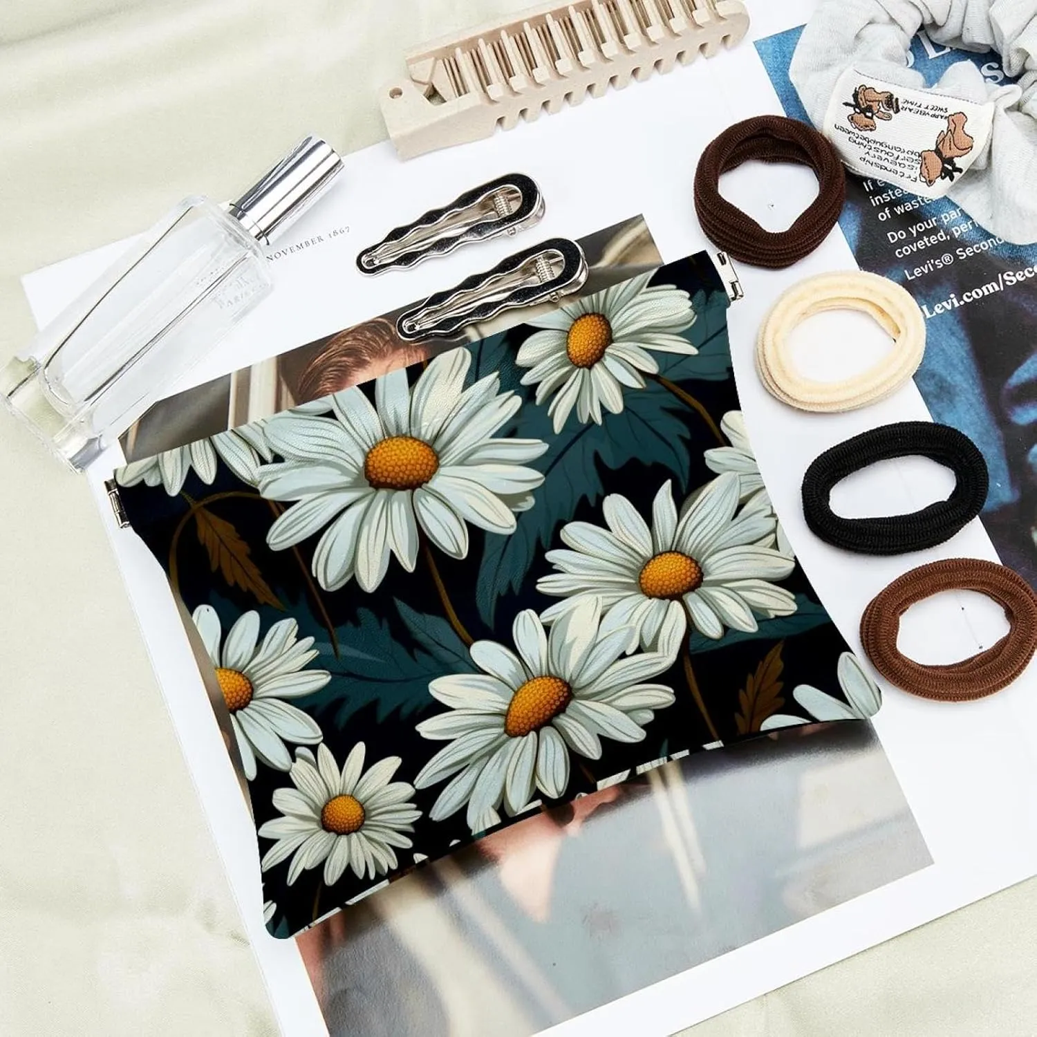 2Pcs Shrapnel Pouch for Purse, White Art Daisy-361 Waterproof Makeup Bag, Portable Pouch for Women Gifts