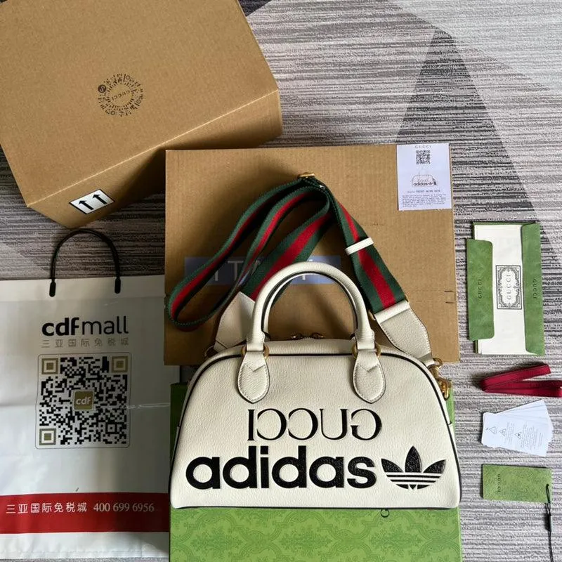 Charm - GG Bags - 1209