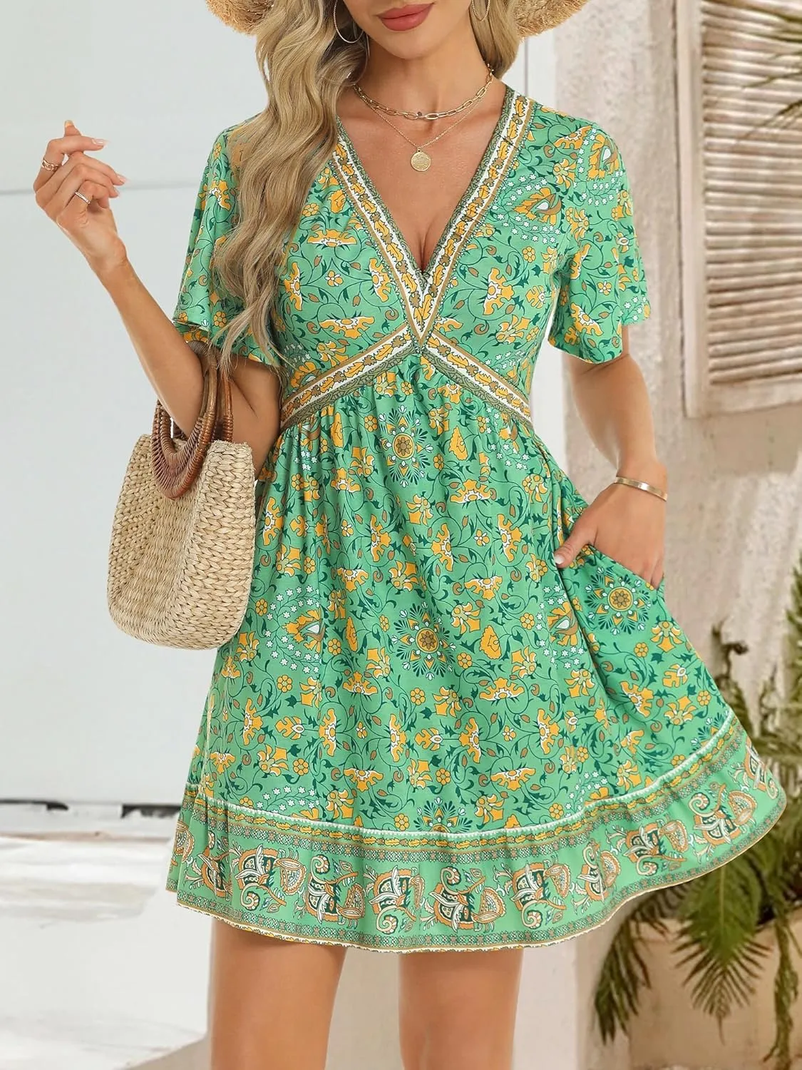 GUBERRY Women's Summer Boho Dress with Pockets V Neck Ruffle Flowy Casual Floral Babydoll Mini Short Sun Beach Dress