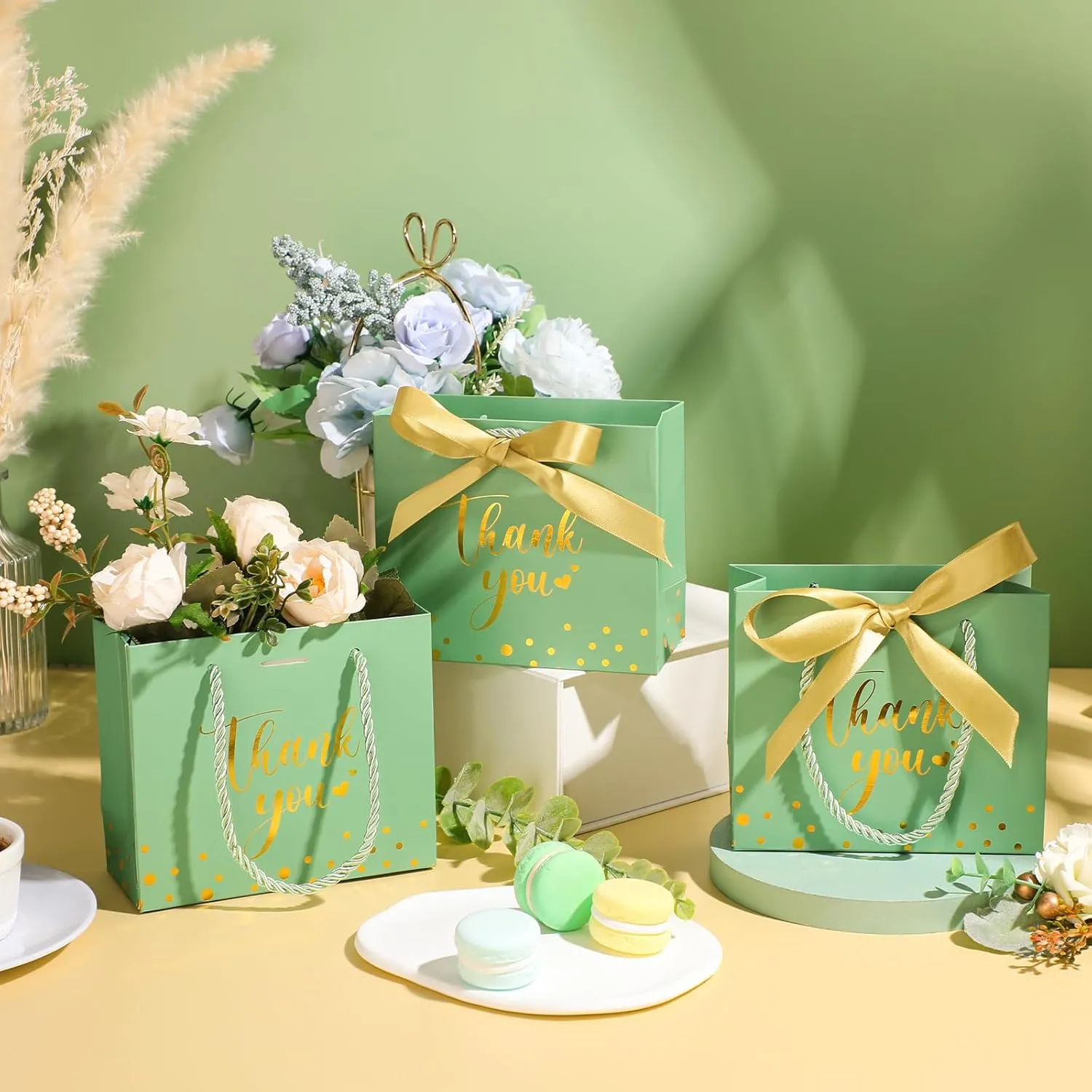 Jetec 45 Pcs Mini Paper Gift Bag Bulk 5.5 x 4.7 x 2.5'' Small Thank You Favor Bag with Handle Bow Ribbon for Valentine‘s Day Wedding Baby Bridal Shower Birthday Party(Green/gold)