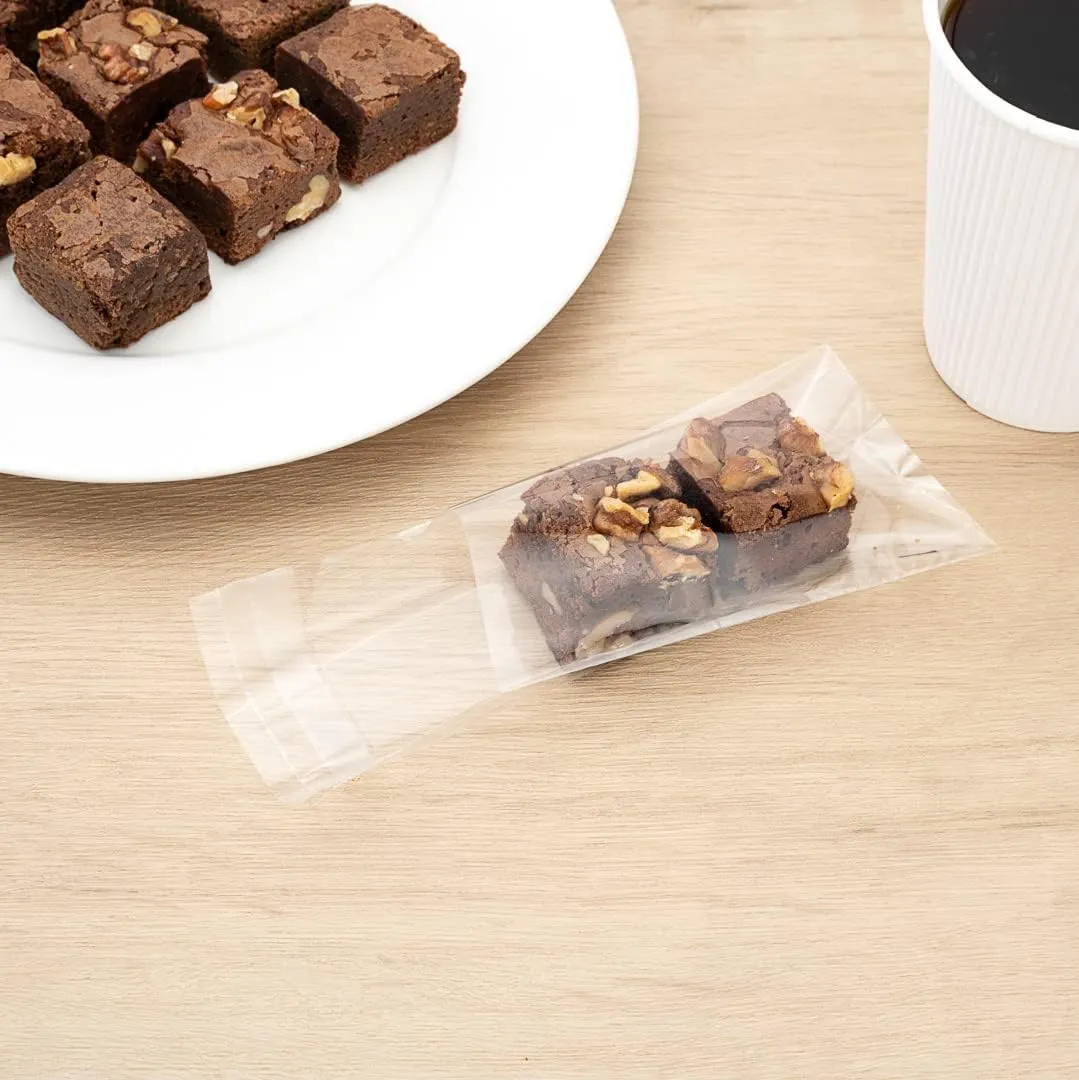 Restaurantware-5 x 3 Inch Treat Bags, 100 Microwavable Cookie Bags - Lip And Tape Design, Heat-Resistant, Clear Plastic Resealable Bakery Bags, Grease-Resistant, For Candy, Nuts, And Party Favors