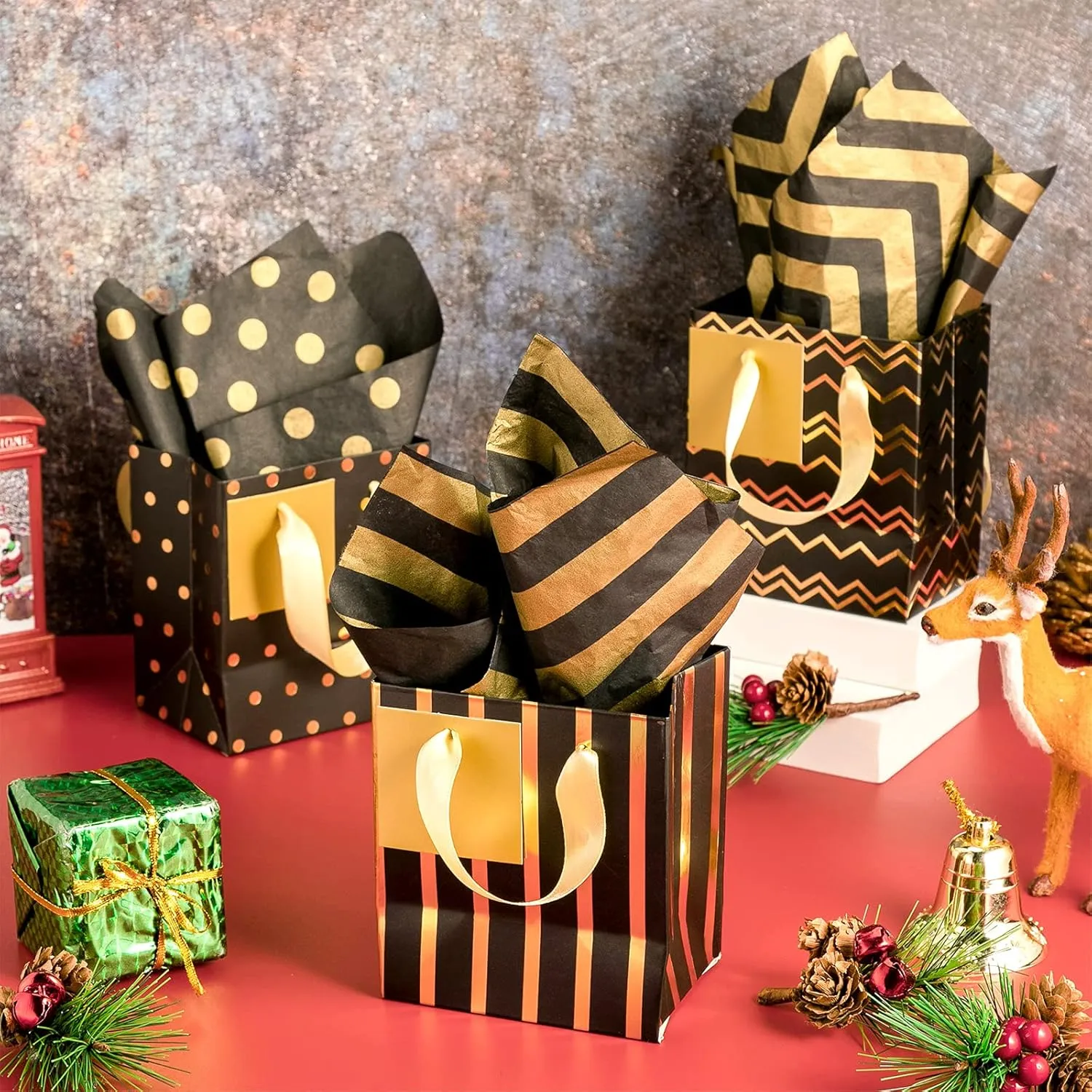 Tenare 12 Pcs Small Gift Bags Mini Metallic Paper Bag with Handle Tissue Paper for Mother Father 's Day Graduation Party Favor Supplies(4 x 2.75 x 4.5 Inch,Black Gold)