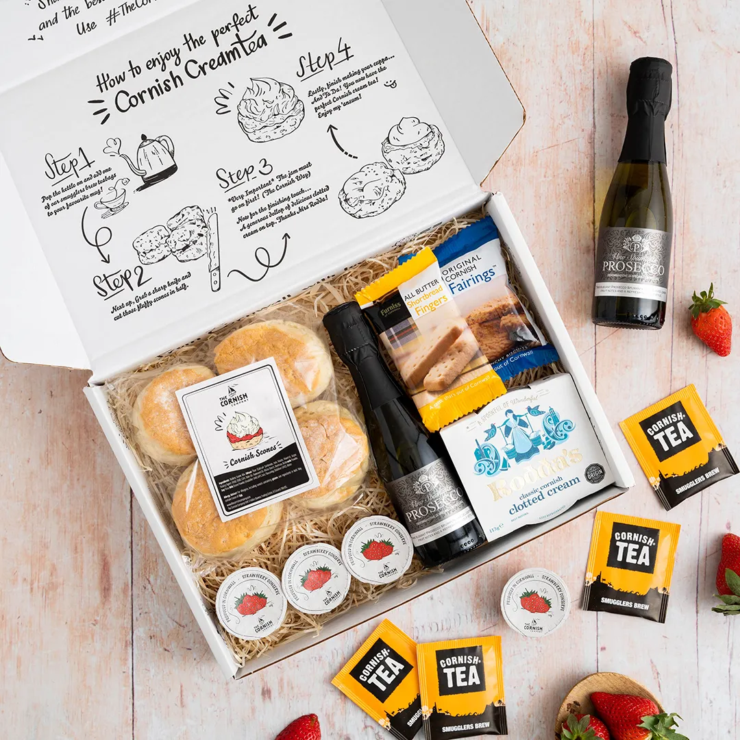 The Prosecco Cream Tea Hamper