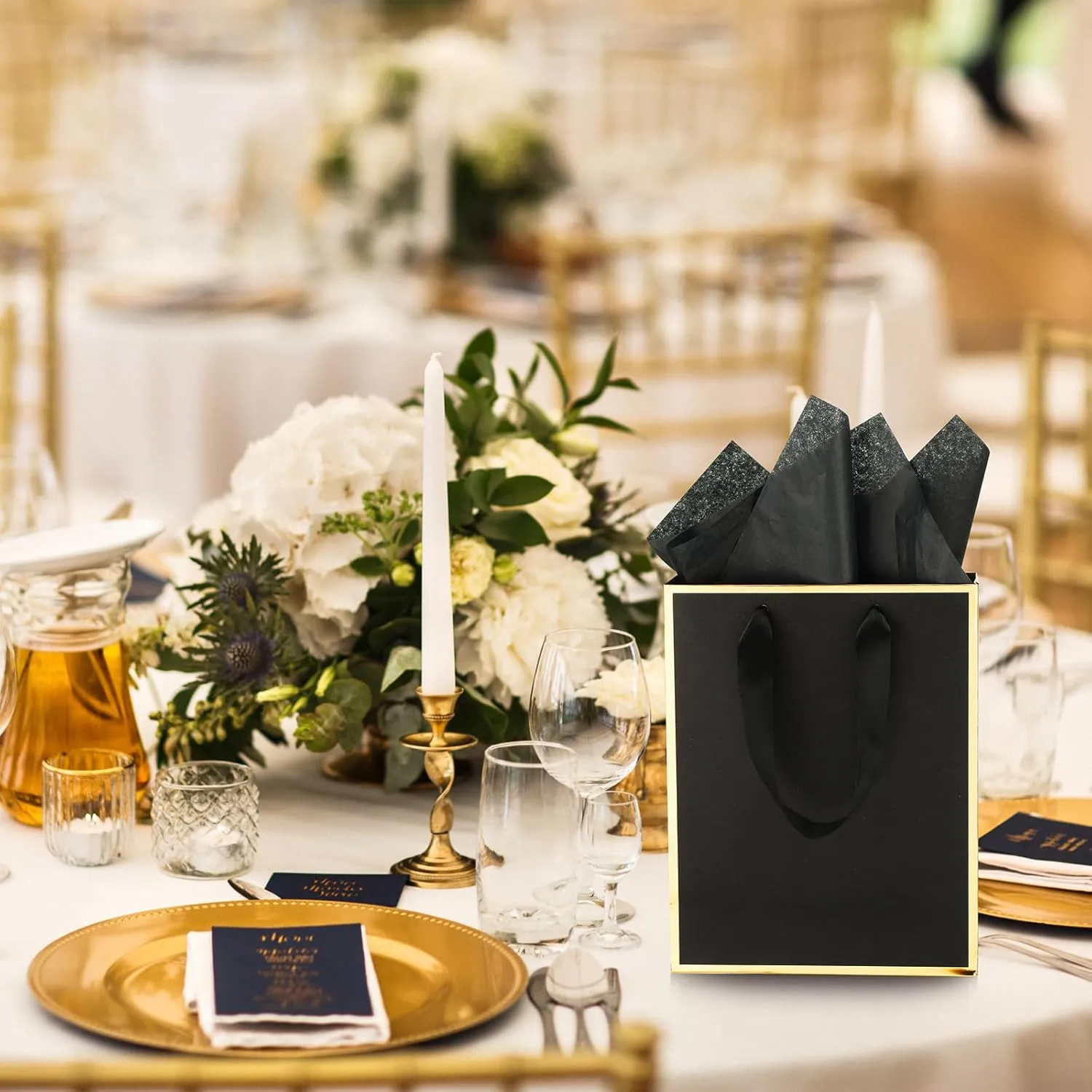 Yeaqee 24 Pack Metallic Paper Gift Bags with Handle and Tissue 9x7x3.1 Welcome Gift Thank You Bags for Wedding Bridal Shower Groomsmen Holidays Birthday Party(Black and Gold)